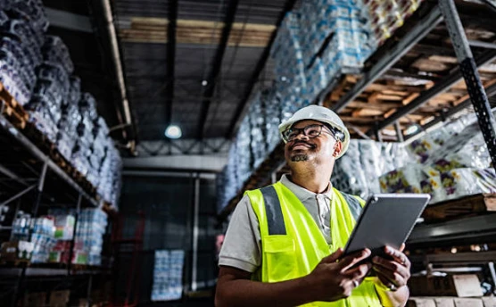 Trabajos en Almacén (Warehouse) | Descubre los requisitos, roles y cómo postularte con éxito